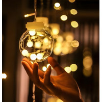 Світлодіодна гірлянда-штора  Кульки Свята  12 LED куль, тепле біле сяйво, довжина 3 м, святкова декоративна ілюмінація для вікна, кімнати, фотозони, новорічна прикраса